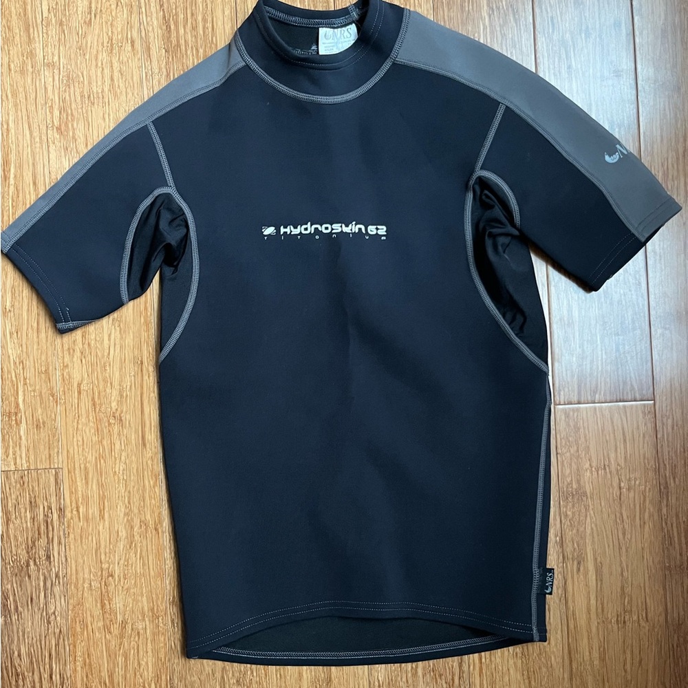 Hydroskin G2 Titanium NRS Wetsuit Shirt Size XS. 1274